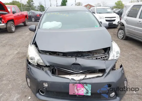 2013 Toyota Prius V Five z USA, uszkodzony, nr VIN JTDZN3EU9D3193338